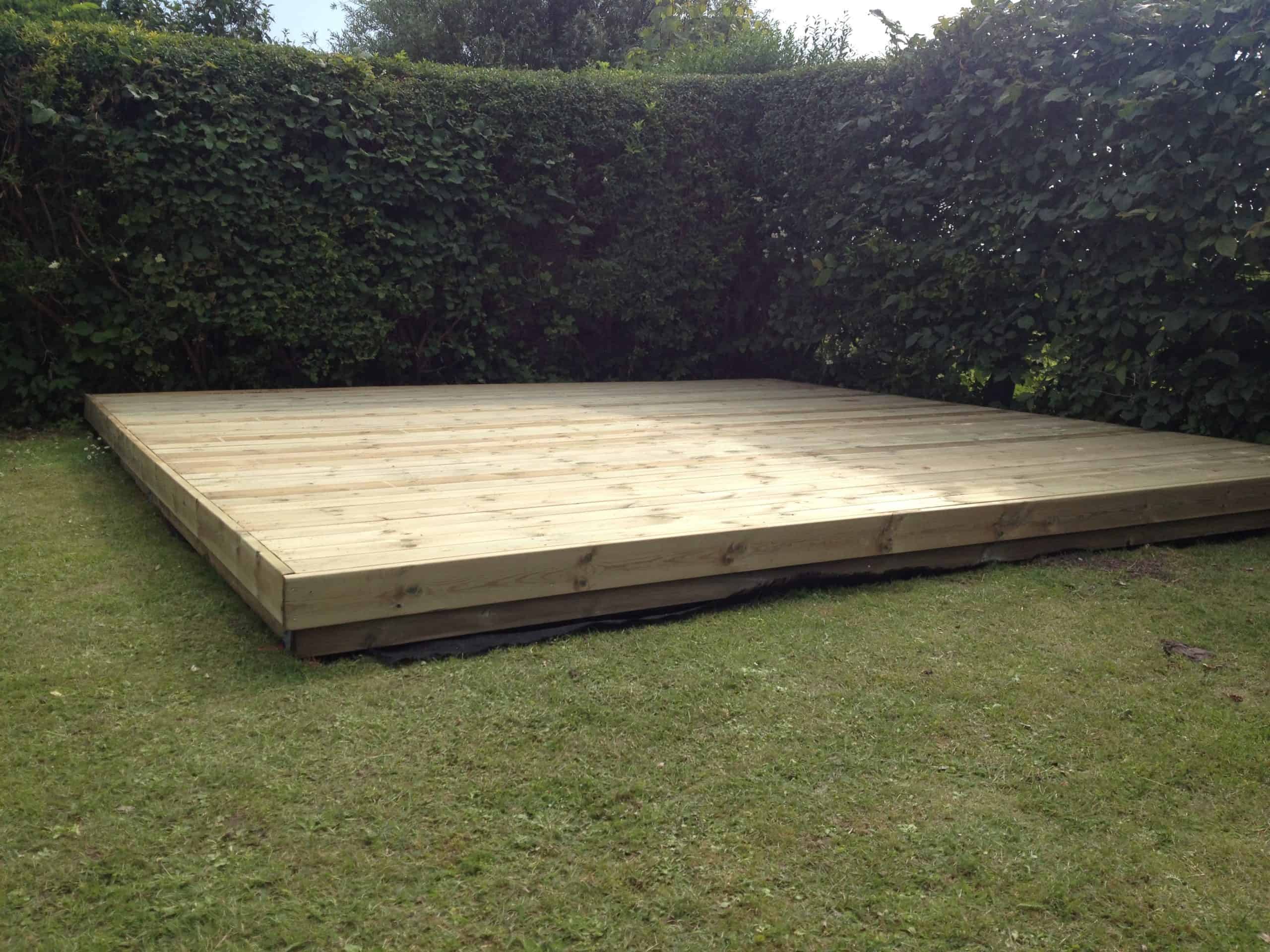 BUILD A WOODEN DECK OR PATIO
