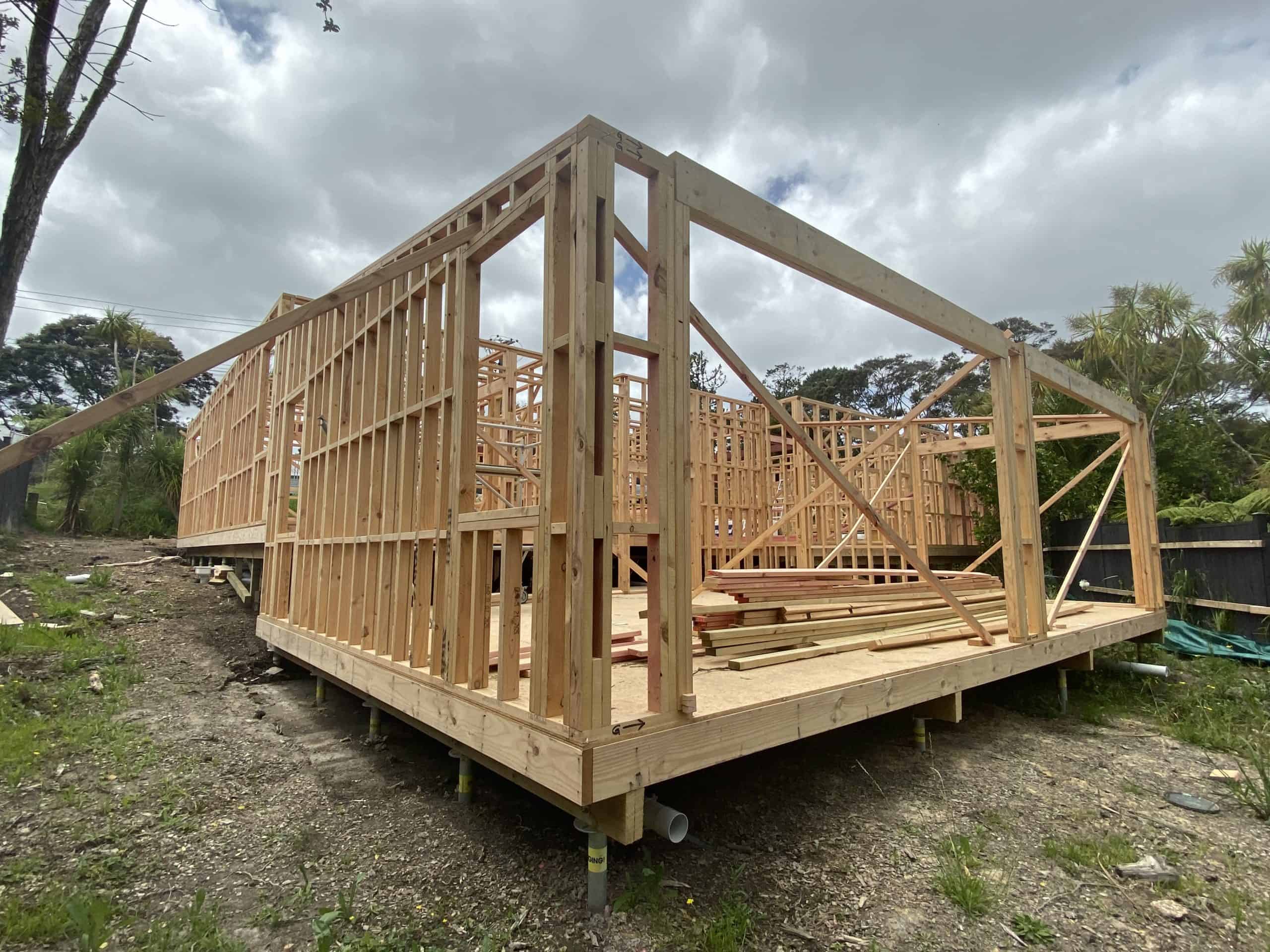 What are the benefits of timber frame construction?